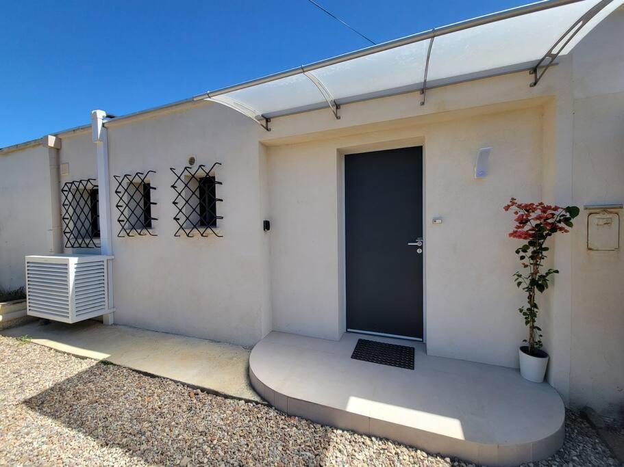 Le Cabanon, Pieds Dans L'eau, Vue Exceptionnelle Fréjus