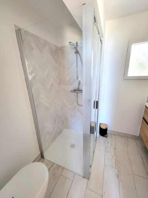 Le Cabanon, Pieds Dans L'eau, Vue Exceptionnelle *