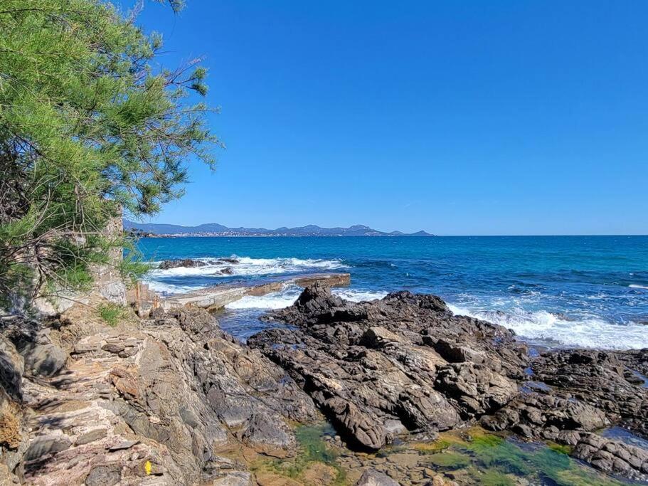Hébergement de vacances Le Cabanon, Pieds Dans L'eau, Vue Exceptionnelle Fréjus